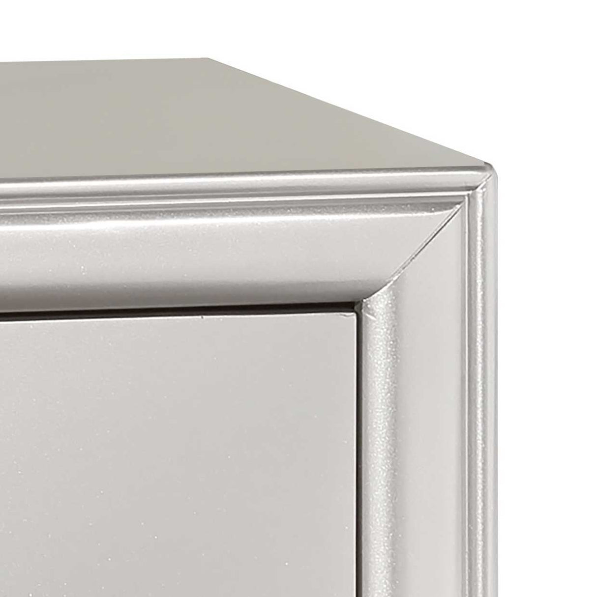 Omni - 5 Piece Queen Bedroom Set - Pearl Silver