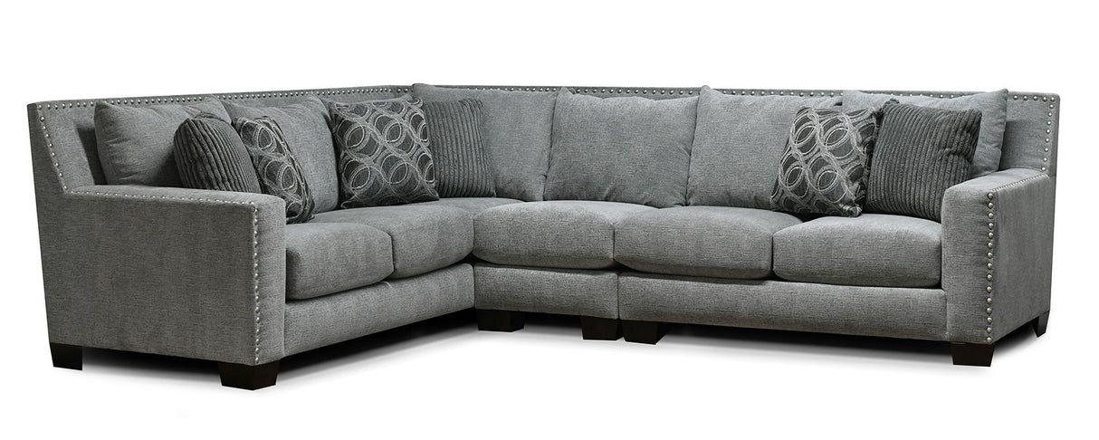 Del Mar - 7K00 - Luckenbach 3 PC Sectional with Nails