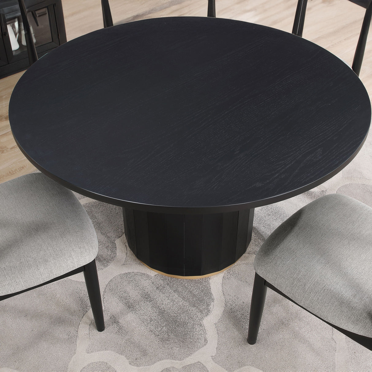 Magnolia - Round Table - Black / Gold – Neill’s Home Store