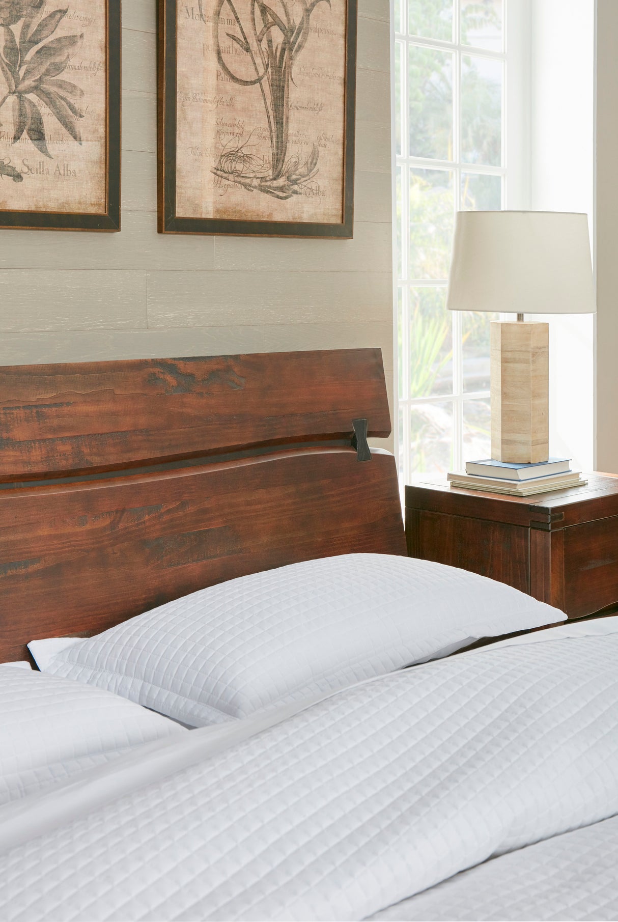 Pasco - King Bed - Dark Brown